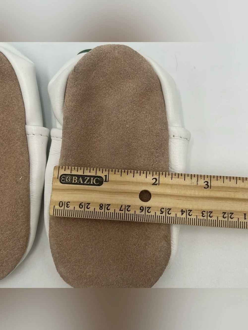 Soft Leather Juicy Bumbles Baby Sleepers White with Turquoise Band & Bear Design